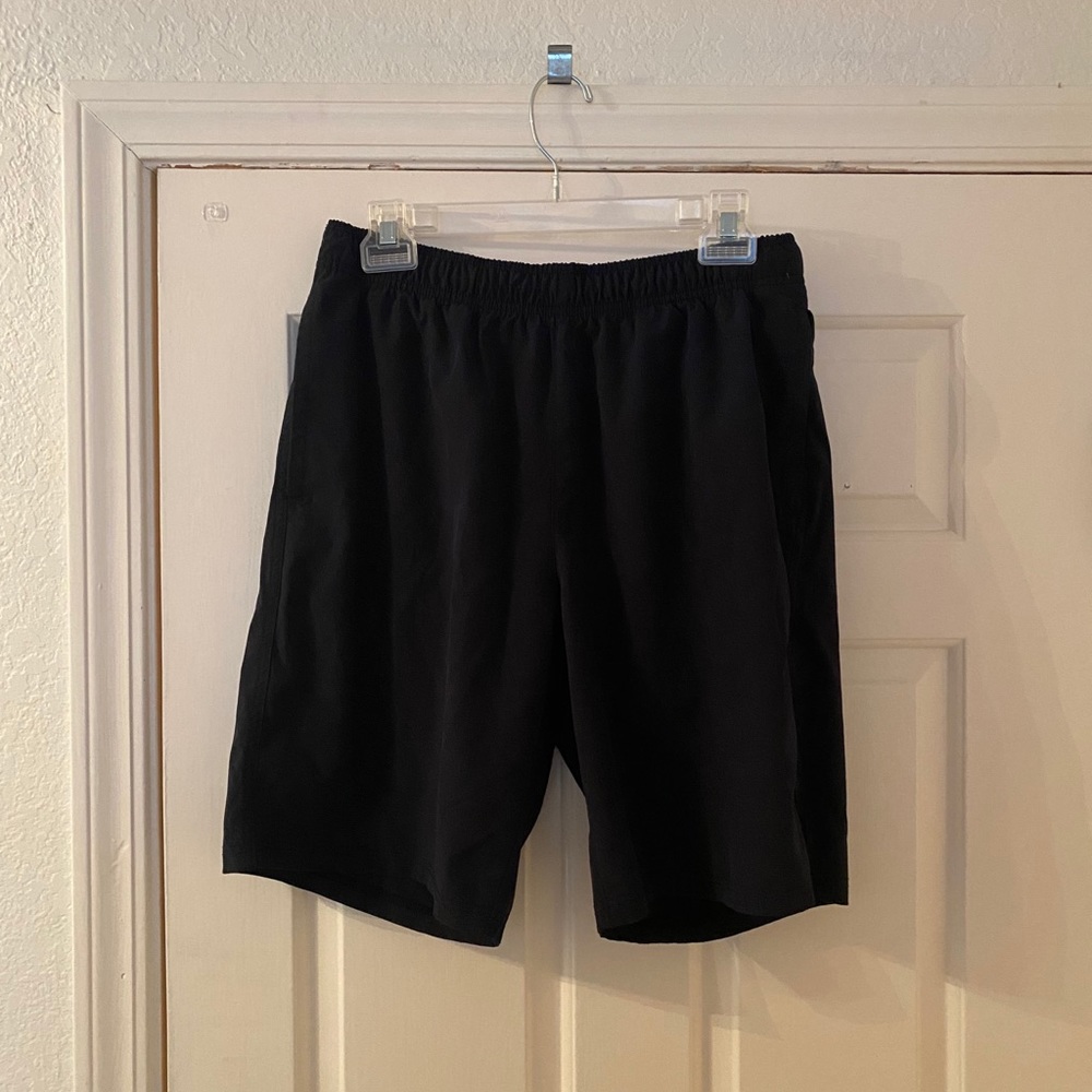 Black Old Navy Shorts 8”